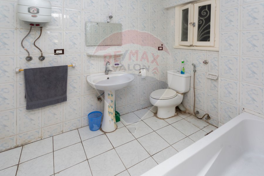 Apartment for sale 300 m Smouha (Al-Tayar Mahmoud Shokry St)