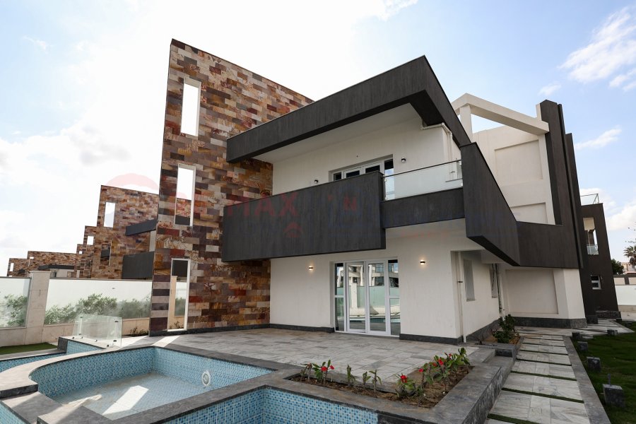 Stand alone villa for sale North Coast (Marseilia Beach 4 - Sidi Abdelrahman) 900 m
