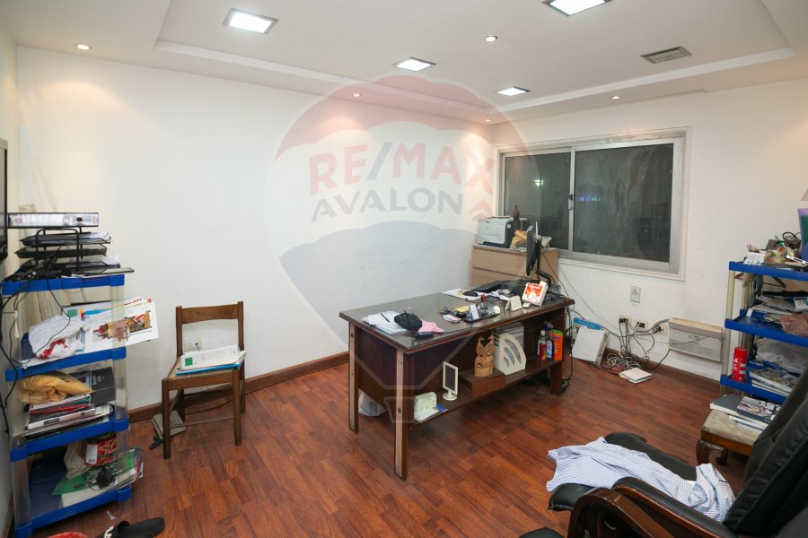 Shop 60 m + Mezzanine 130 m for rent, Rushdi (Syria St)