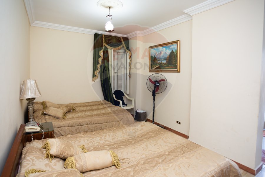 Penthouse for sale 400 m Al Saraya (directly on the sea)