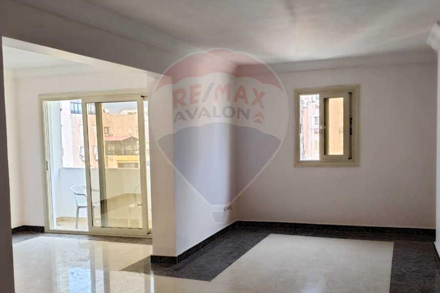 Apartment for sale 200 m Janaklis (Steps from Abo Qir st)