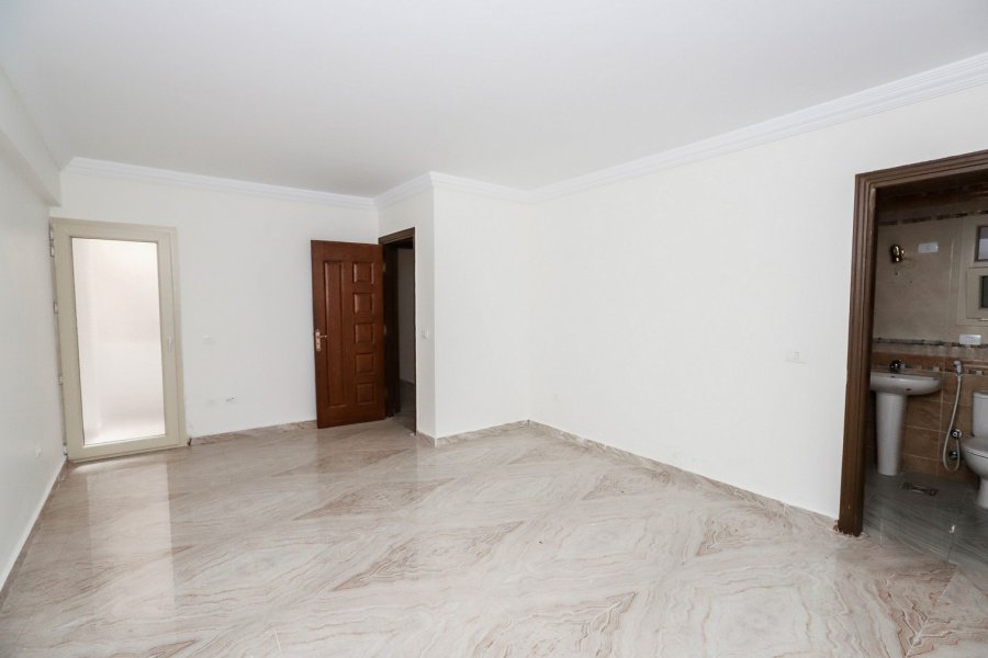 Apartment for Rent 200m Roushdi (Tram St)