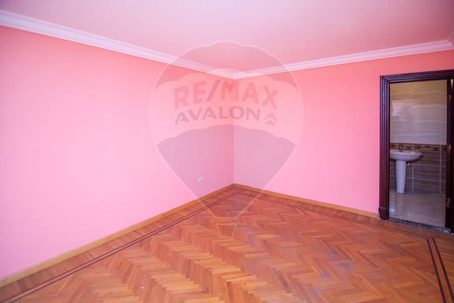 Apartment for sale 256 m Saba Pasha (Saraya Royal Plaza Towers)