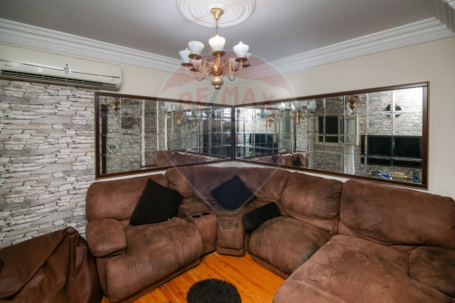 Duplex Apartment for sale 180 m Bokla (Steps from Abu Qir St.)