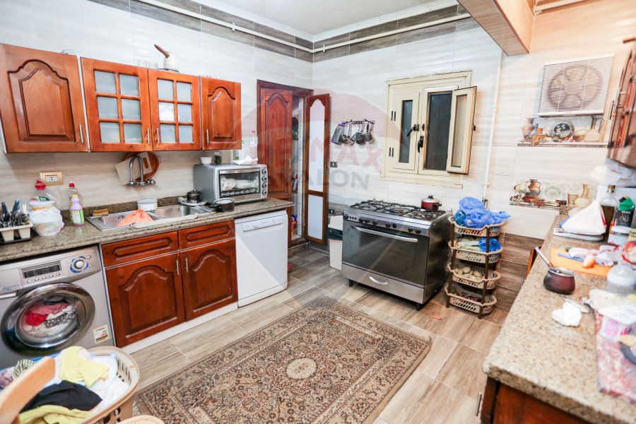 Apartment for sale 280 m Saba Basha(sec num from the sea)