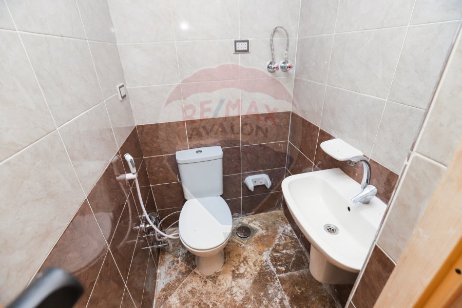 Commercial Shop For sale 35 m Bashayer El kheer ( down town )