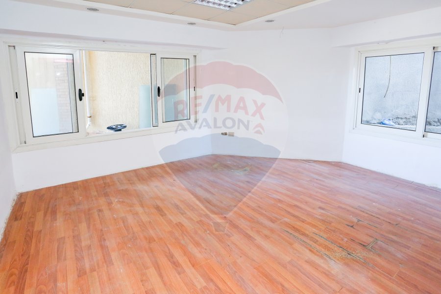 Administrative Unit For Rent 250 m Roushdy (Next To Hardee's)