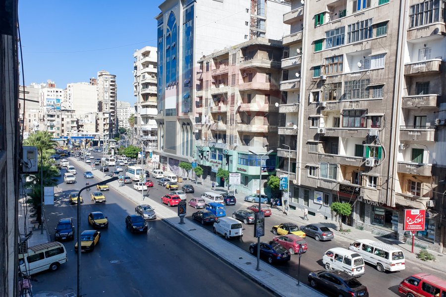 مقر إداري للإيجار 90 م الإبراهيمية (ش أبو قير الرئيسي)