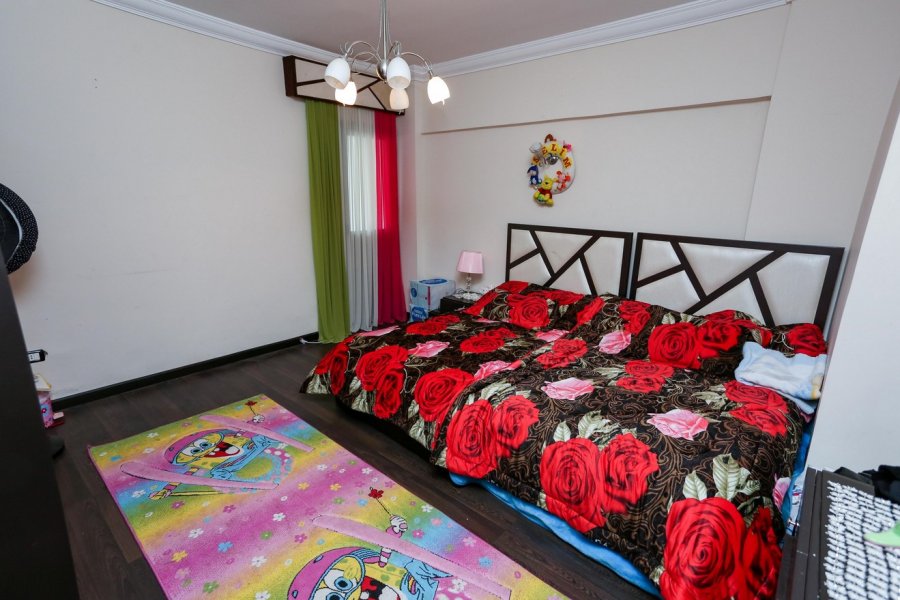 شقة للبيع 160م سموحة (ش زكى رجب الرئيسى)