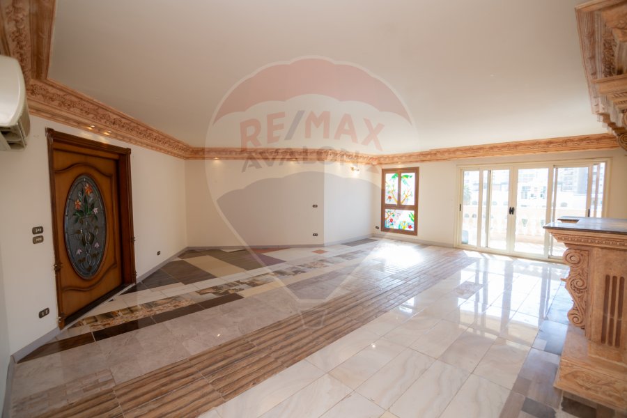 Apartment for rent 243 m Smouha (The second number from Fawzi Moaz St.)