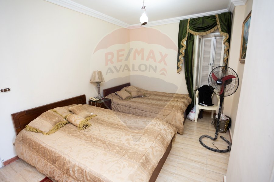Penthouse for sale 400 m Al Saraya (directly on the sea)