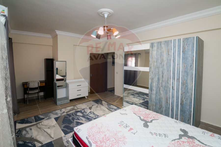 Ground chalet with garden for sale (Coral Hills - Ras El Hekma)
