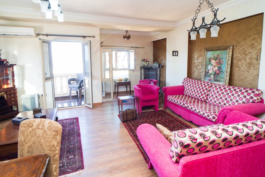 Apartment for sale 121 m Al-Azarita (Main Soter St , near to Alexandria Library - steps from the sea)