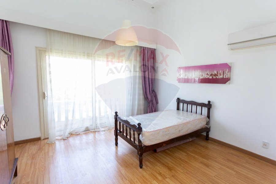 Twin House Villa for sale 450 m Alexwest (Antoniades phase)