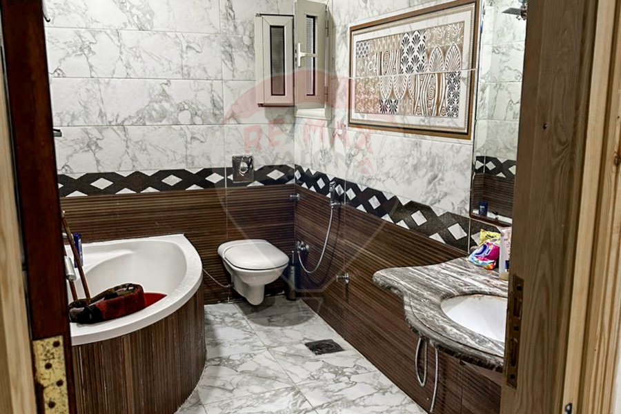 Apartment for sale 170 m Camp Chizar (Port Said St.)