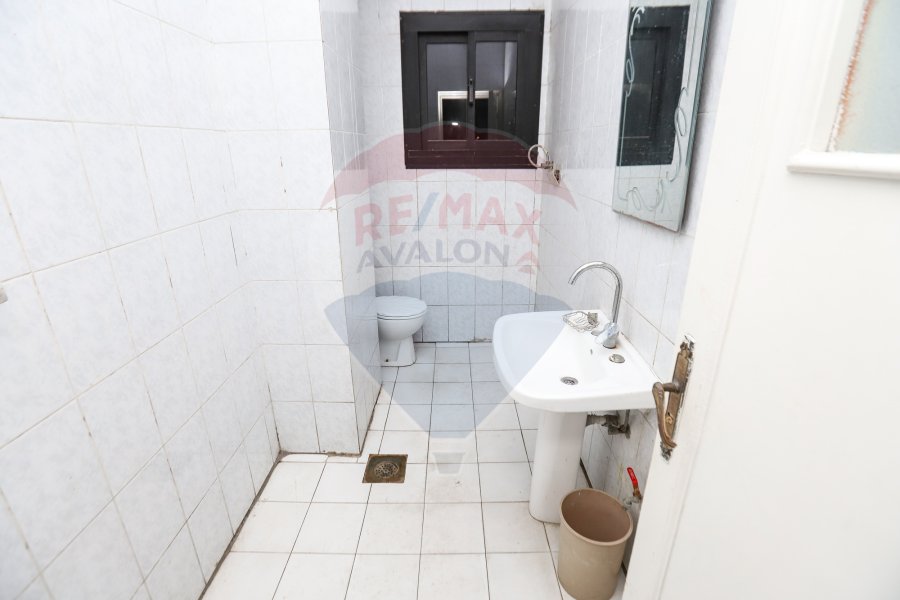 Mezzaine for sale 176 m Sidi Gaber (port Said St.)