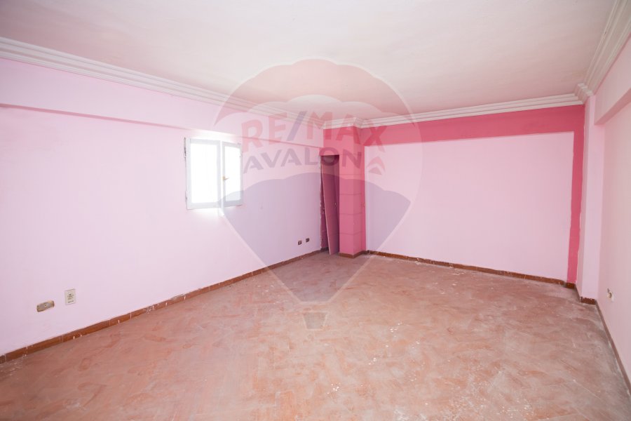 Apartment for sale 300 m Louran (in front of Shaarawy St.)