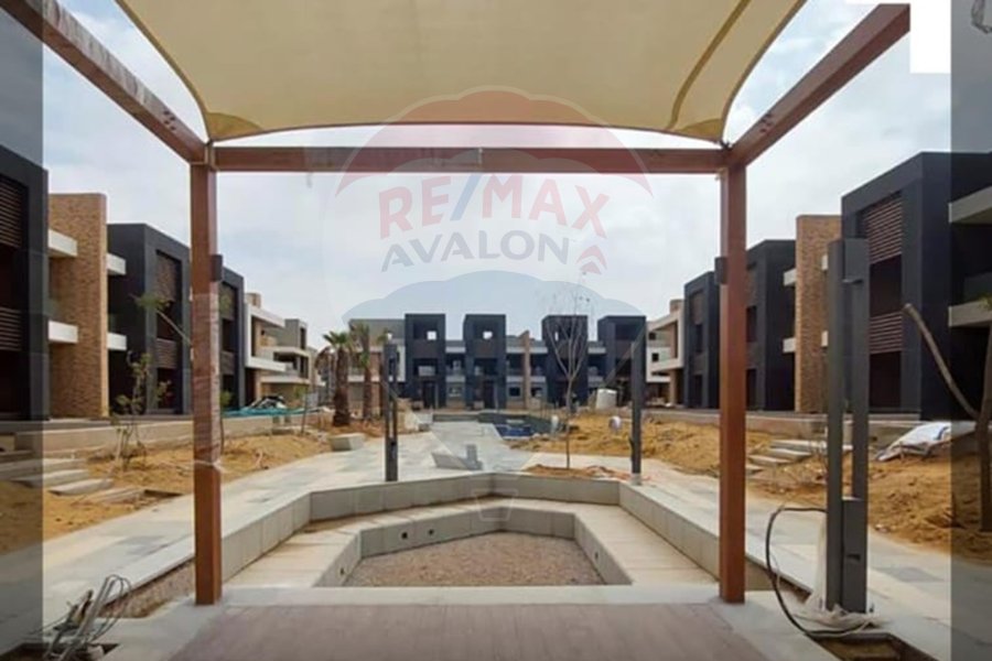 Town house Villa for sale (Midtown Villa - R7) New Capital 300 m