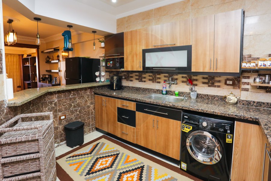 Apartment For Sale 180 m Kafr Abdo (ٍSteps From Sant Giyn Square)