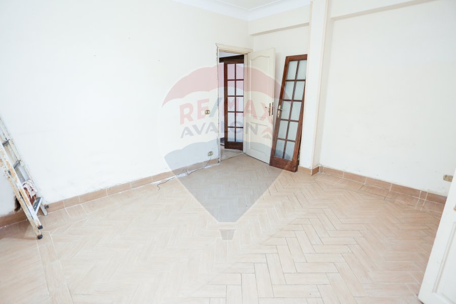 Apartment for Sale 265 m smouha (Bahaa aldin algatowry St.)