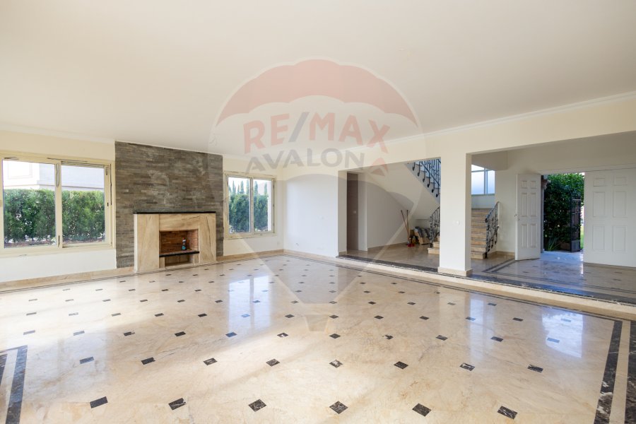 Stand alone villa for sale 1,300 m King Mariout (Alex west - Antoniados model V2)