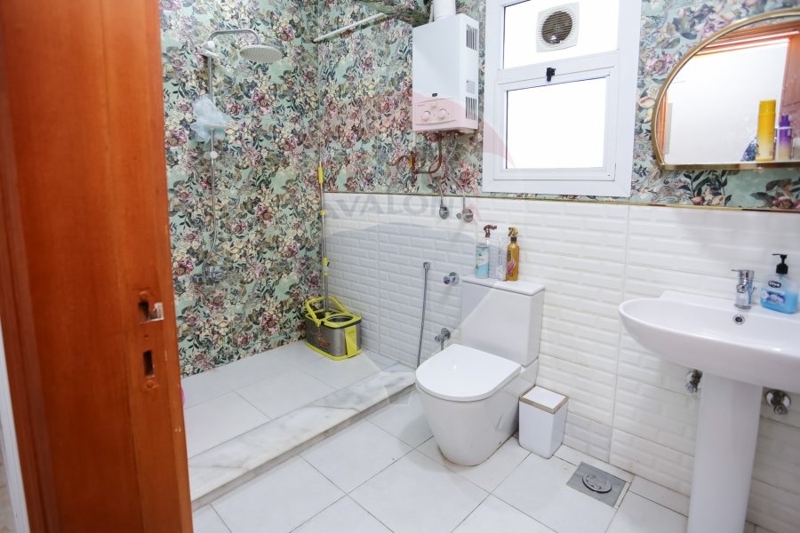 Apartment for sale 190 m Sidi Bishr (2nd number from gamal abd elnasir st)