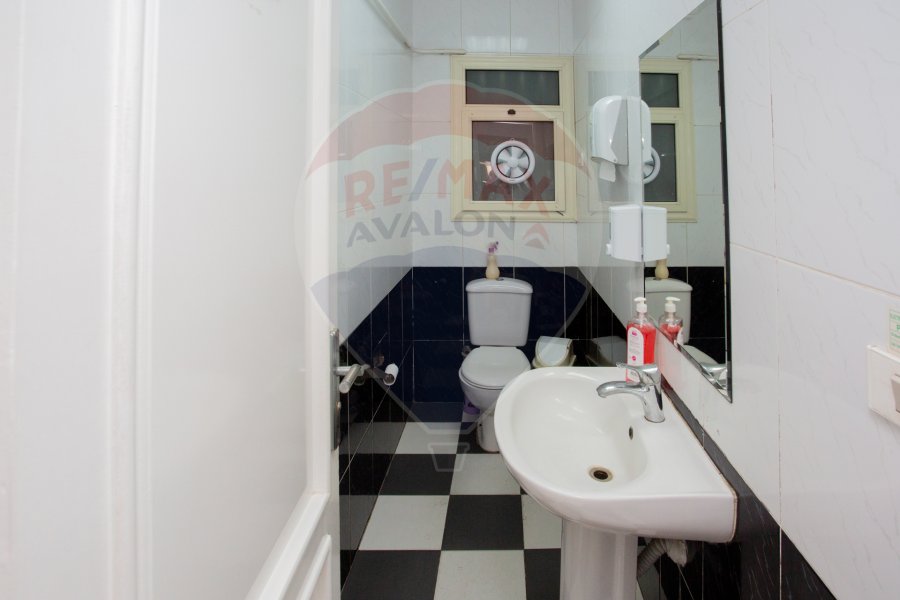 Apartment for sale 175 m Smouha (Golden Square) suitable for residintial and administrative