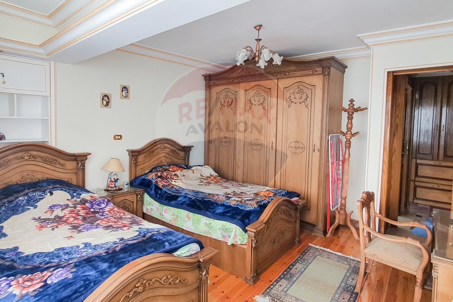 Furnished Apartment for Rent 137 m San Stefano ( Directly on the Sea )