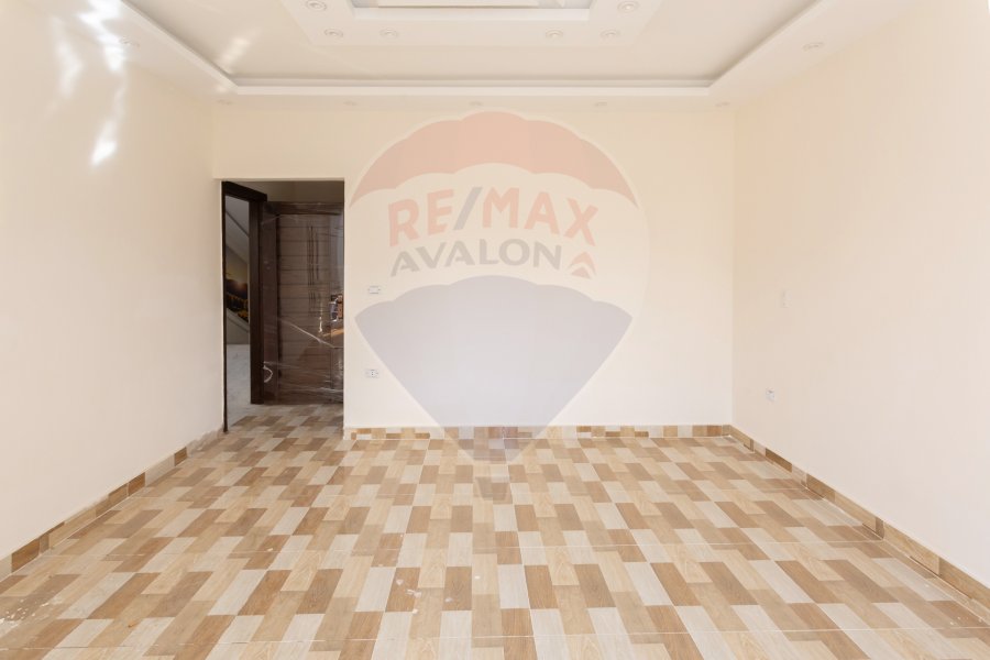 Stand alone villa for sale King Mariout (Behind King's Higher Institute) 500 m