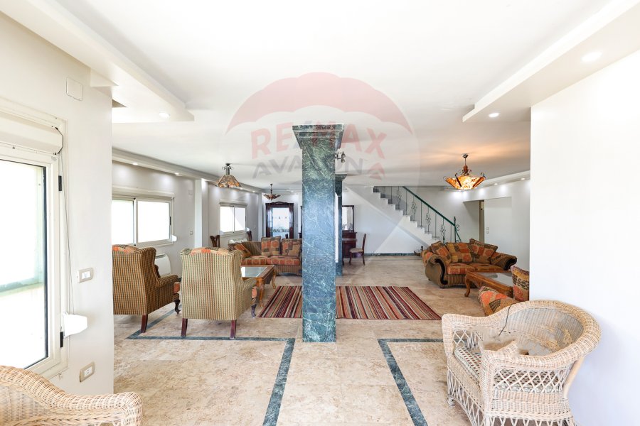 Duplex for sale 260 m Al-Mandara (Directly on the sea)