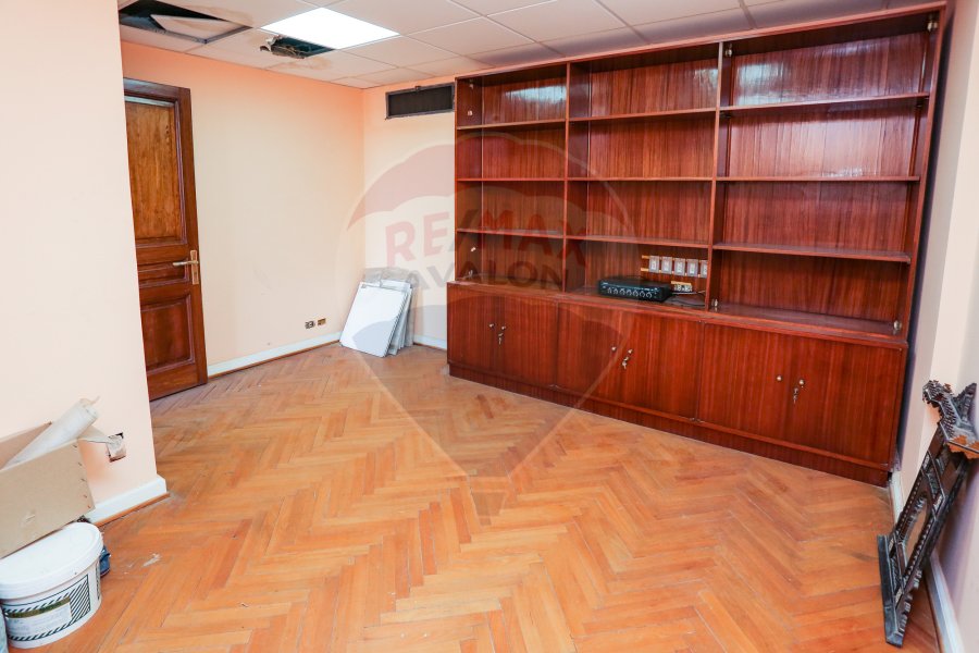 Administrative Apartment For Rent 175 m El Mansheya (Orabi Square)