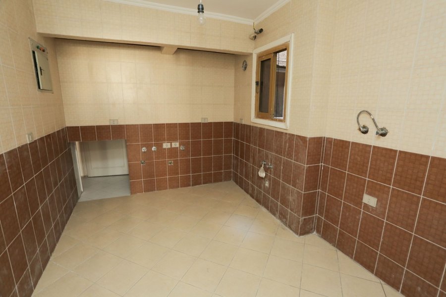 شقة للبيع 200م لوران - ش شعراوى