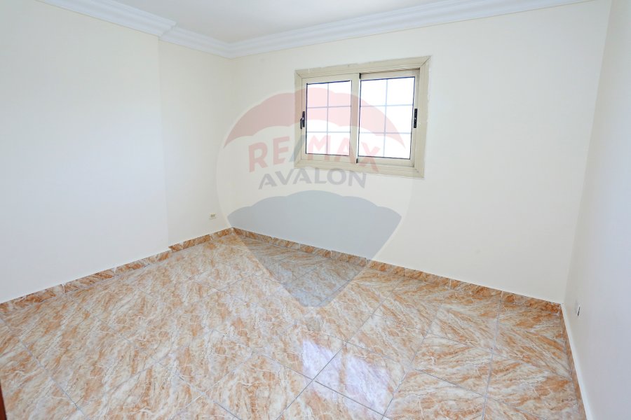 Apartment for sale 215 m Janaklis (Directly on Abo Qeer st)