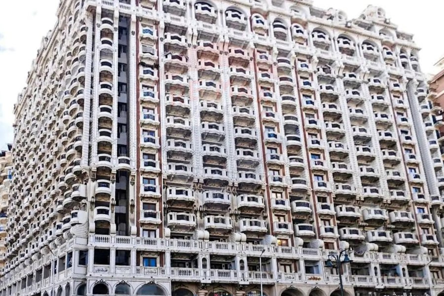 شقة للإيجار المفروش 200 م سموحة (ش فوزي معاذ