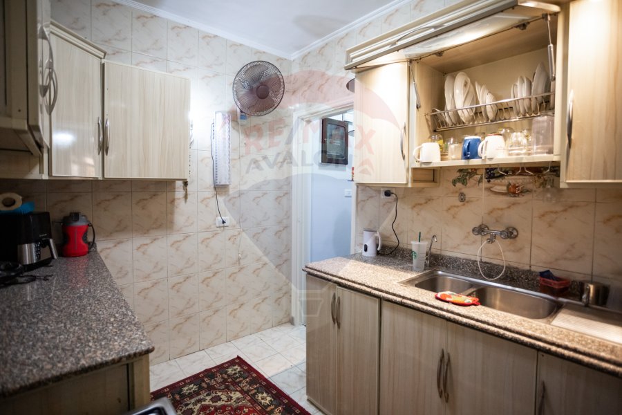 Apartment for sale 200 m Gleem (Near the Jewelry Palace)