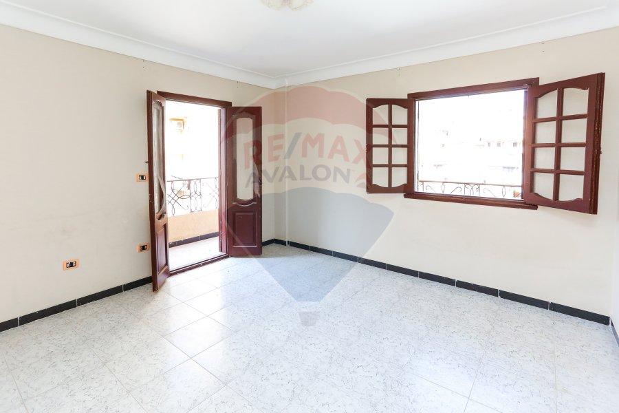 Apartment for sale 155 m Bolkley (in front of Al-Ahly Hospital)