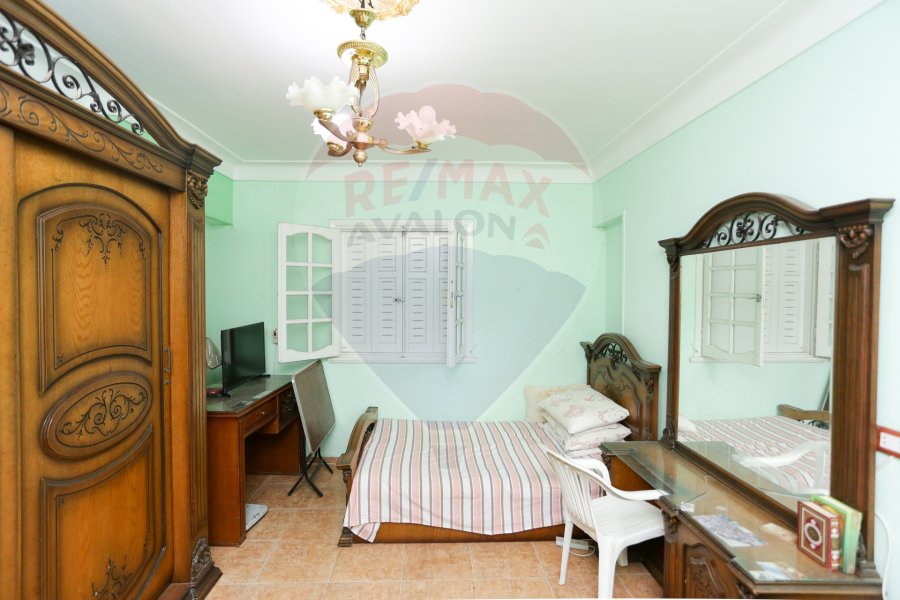 Apartment for sale 155 m Bolkley (Branched from Wingat - In front of Al Ahly Hospital)
