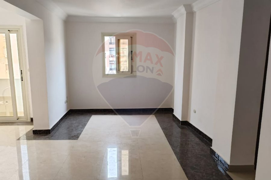 Apartment for sale 200 m Janaklis (Steps from Abo Qir st)