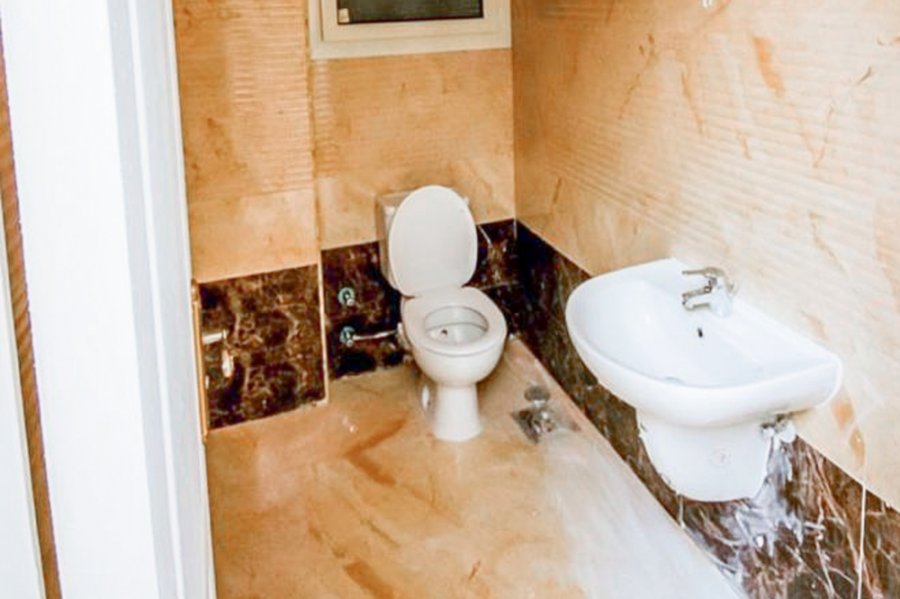 VILLA for sale 450m King Marriot Side View Compound- Kafouri St