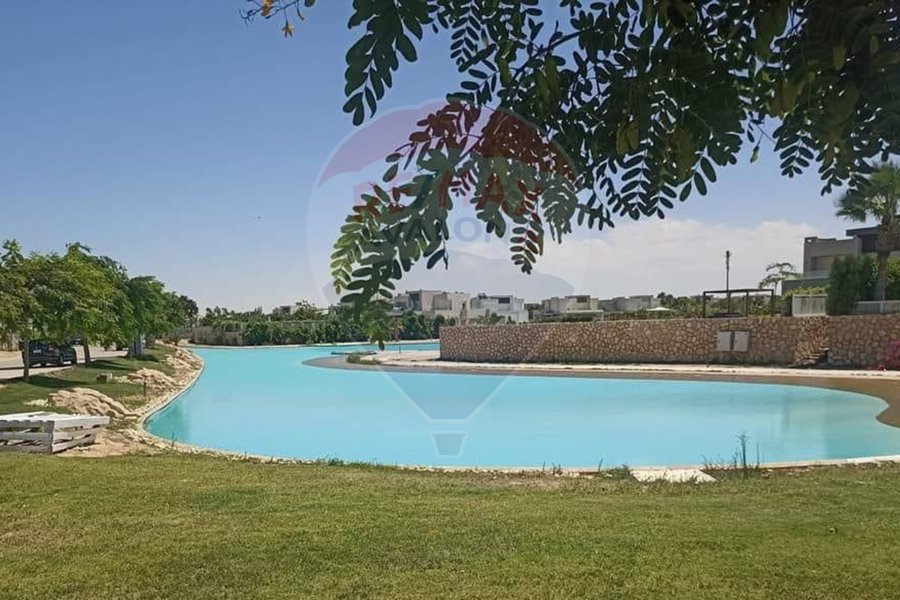 شاليه للبيع (هايسيندا باي) 110 م