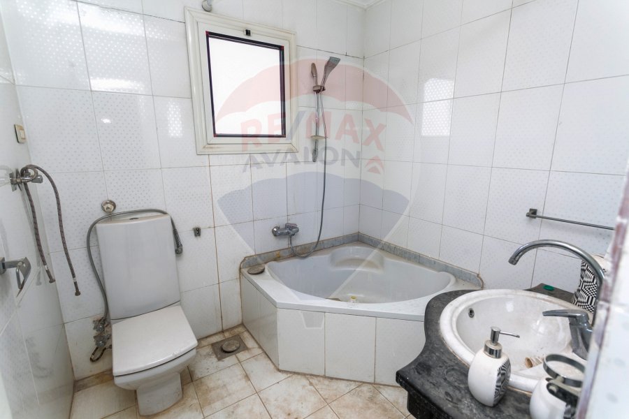 Apartment for sale 248 m Stanly (El Hadaya St)