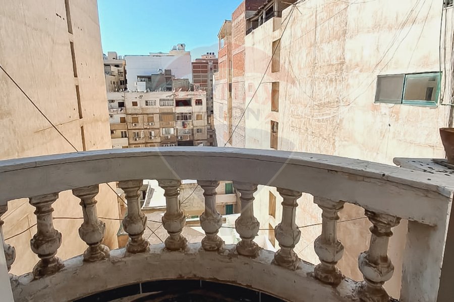 Apartment for sale 150 m Steps from AbuQir St (Behind Arwam Church)