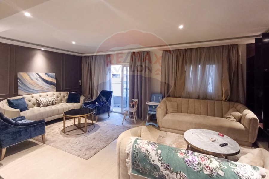 Duplex apartment for sale 300 m Louran (Ahmed Zulfikar St.)