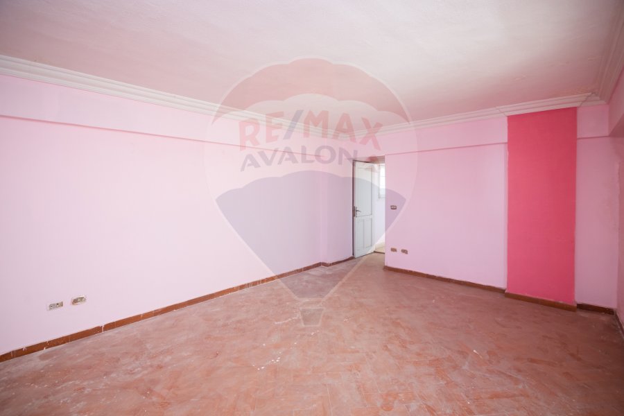 Apartment for sale 300 m Louran (in front of Shaarawy St.)