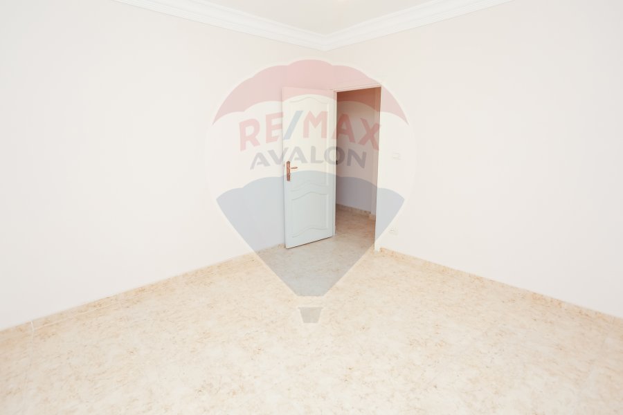 Apartment for Sale 140 m Fleming ( Ahmed Tawfiq St.)