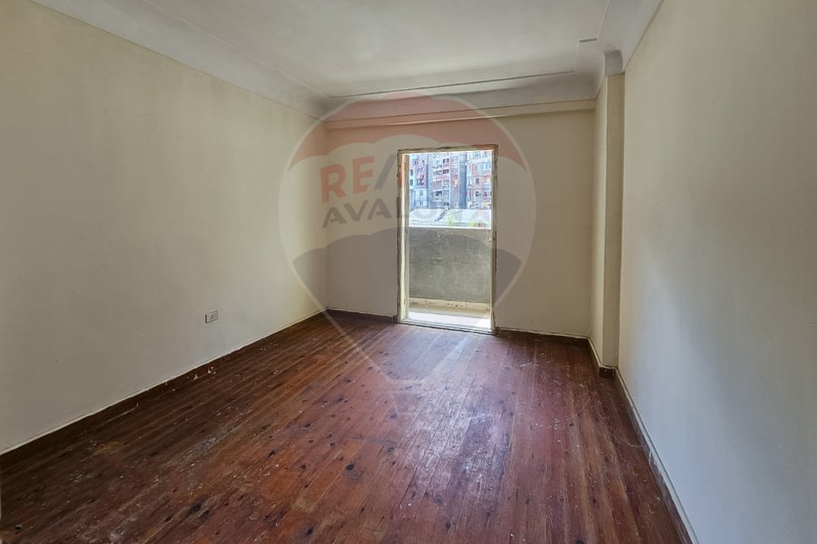 Apartment for sale 200 m Kafr Abdo (branched from Al-Ismailia st.)