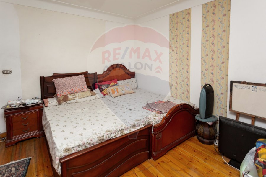 Apartment for sale 240 m Glim (Abdel Salam Arif St.)