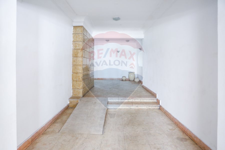 Apartment for sale 135 m Kafr Abdo ( Steps from Kiroseiz Mall Towers.)