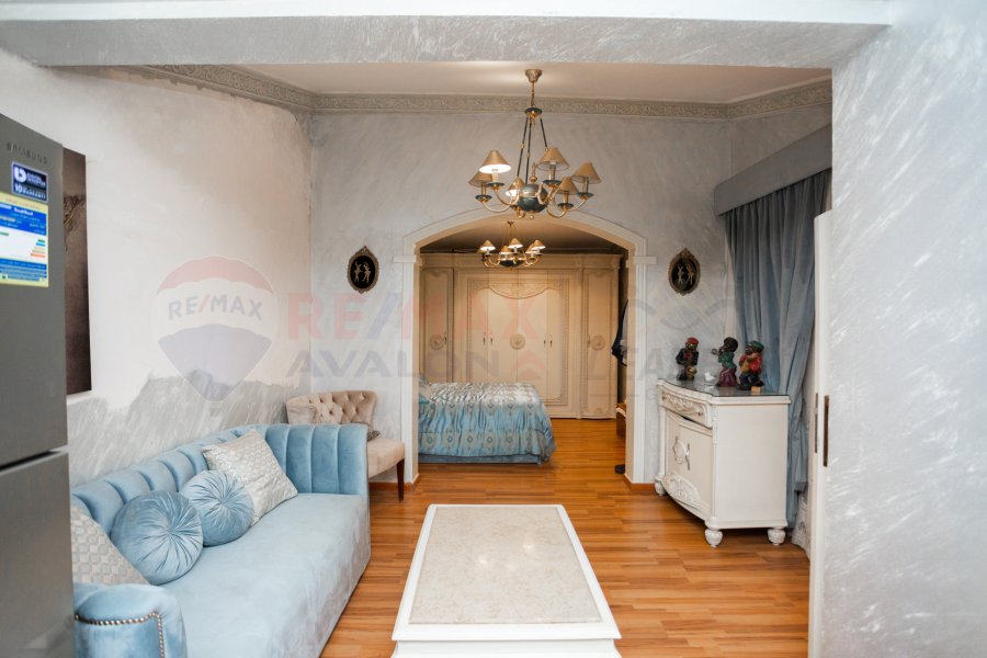 Villa for sale 600 m Al-Maamoura Al-shatea (in front of the commercial market)