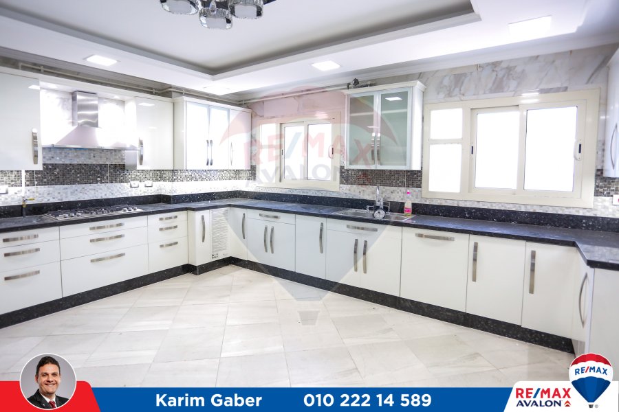Apartment for sale 526m Smouha (Antoniados Compound)-